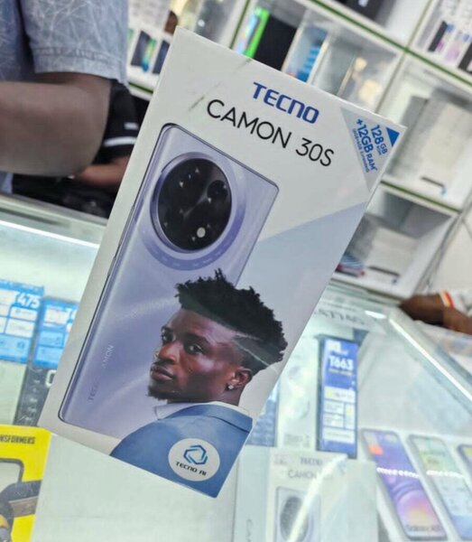 Tecno camon 30s