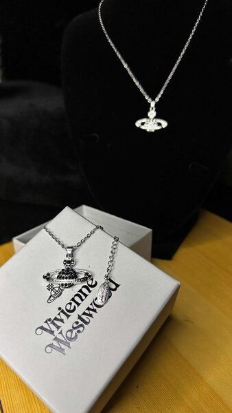 Collier Vivienne Westwood Orb