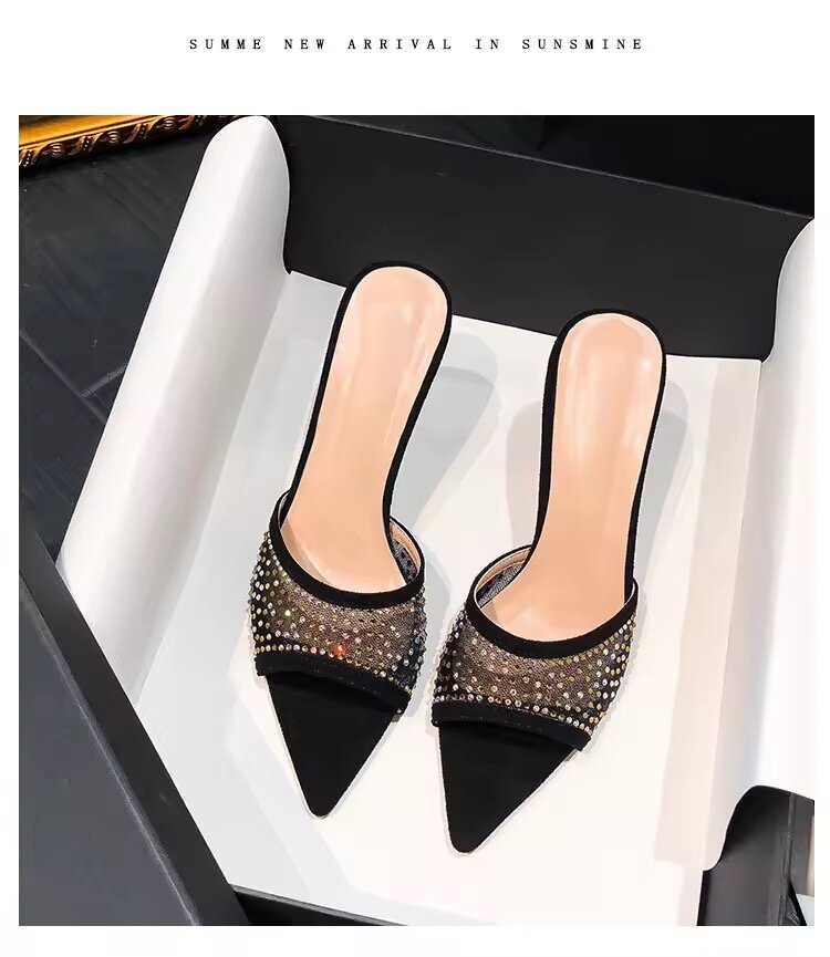 Mules à talons fins et strass