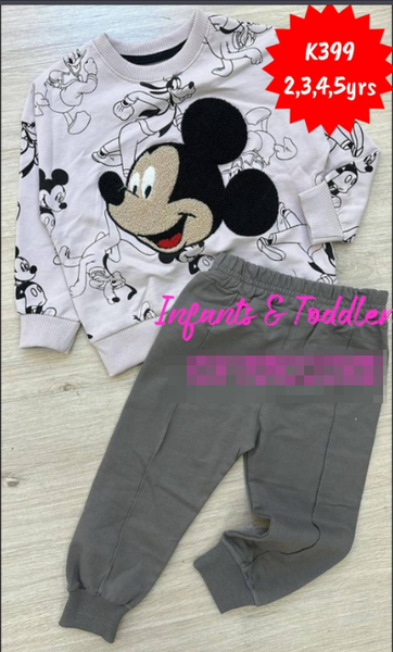 Ensemble de vêtements