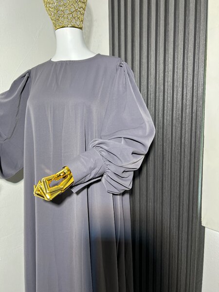Abaya élégante gris ample