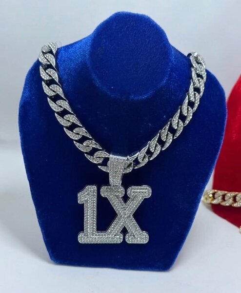 Collier pendentif "1X" strass