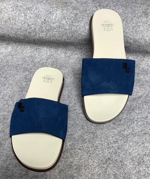 Sandales en daim bleu confort