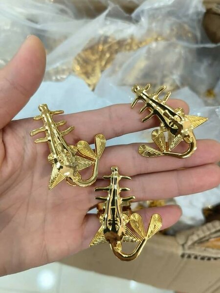 Boucles d'oreilles et bracelets