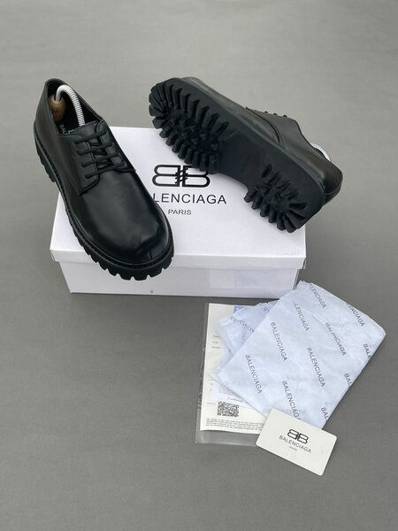 Chaussures derby homme Balenciaga