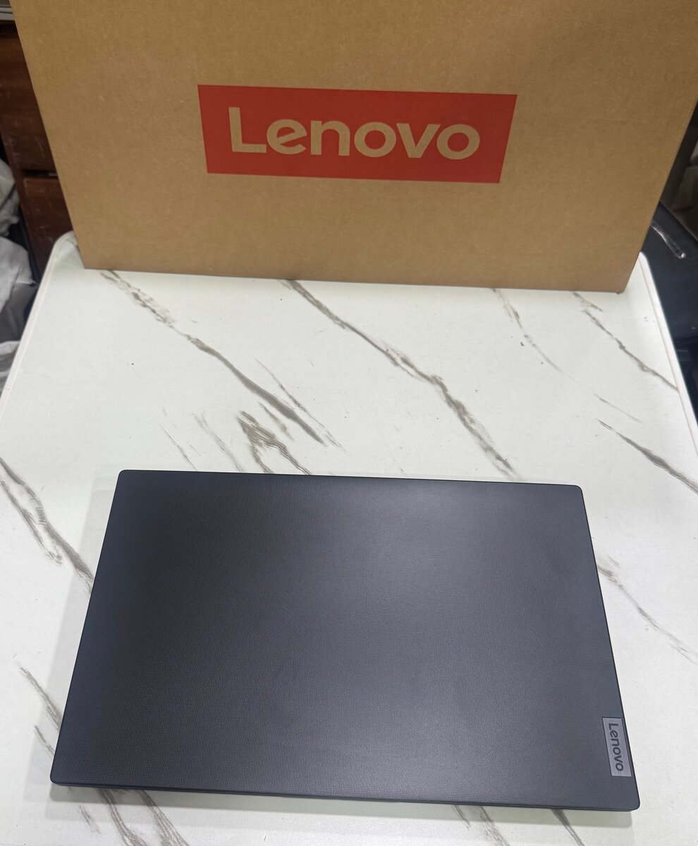 lenovo ideapad v15 i5 13th gén