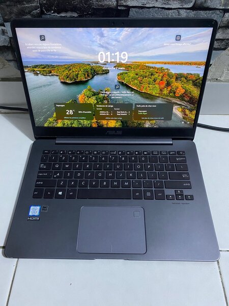 ASUS CORE I5 8 em GÉNÉRATION