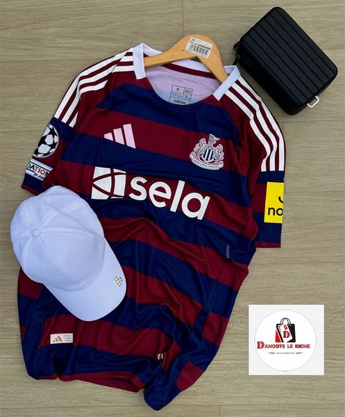 Maillot de football rouge rayé