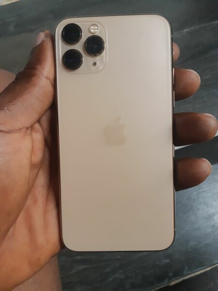 iPhone 11 Pro 256giga avec f i