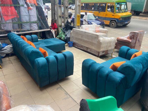 Canapé d'angle moderne en velours