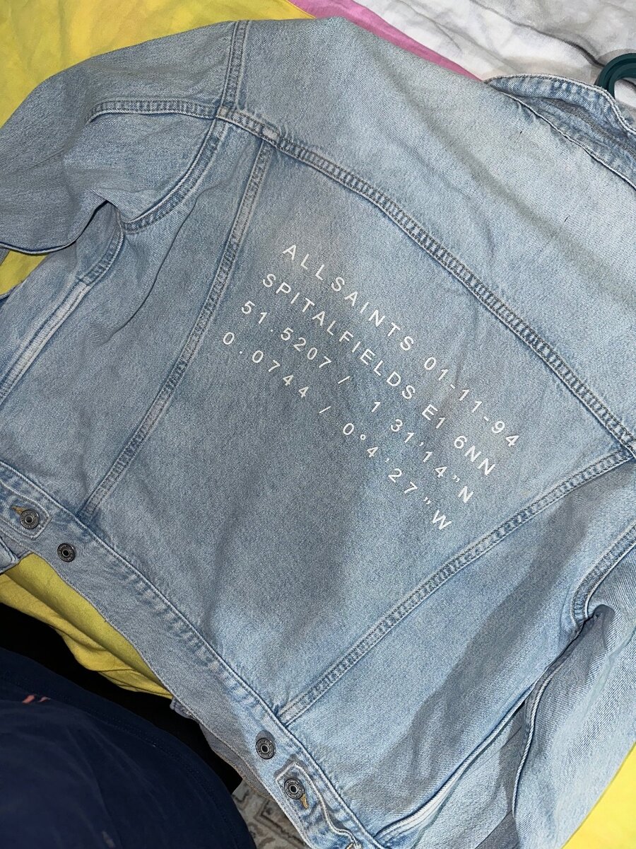 Джинсовая куртка