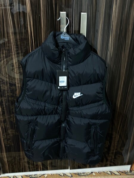 Безрукавка Найк