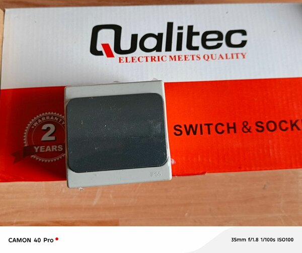 Interrupteur mural étanche