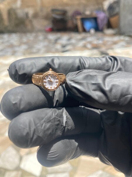 Bague montre femme élégante