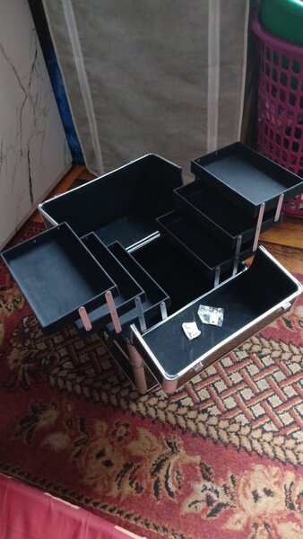 Make up bag(double decker)