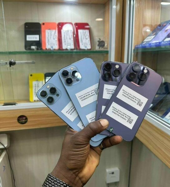 Téléphones mobiles débloqués iPhone 14 Pro Max