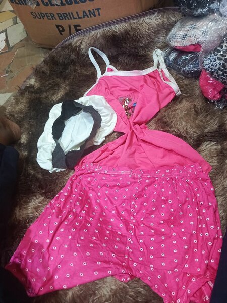 Pyjama fille rose à motifs