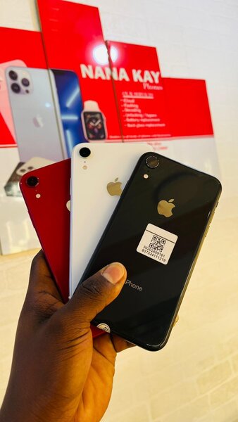 IPHONE XR 64. 128