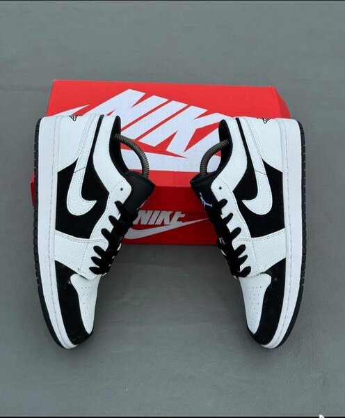 Nike Sneakers Noir et Blanc Fr