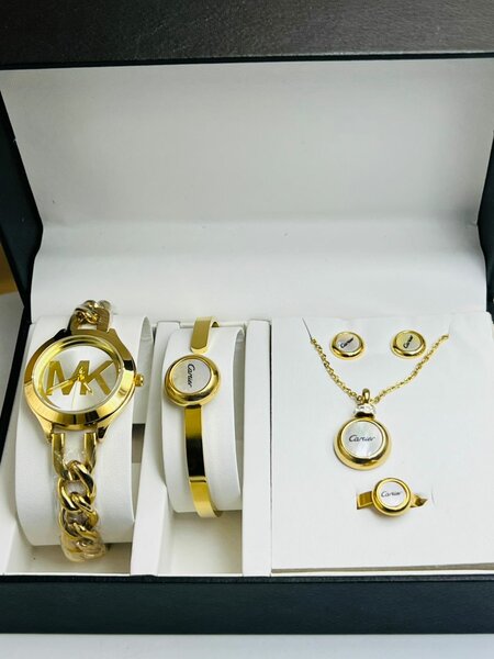 Coffret Montre et Bijoux Dorés