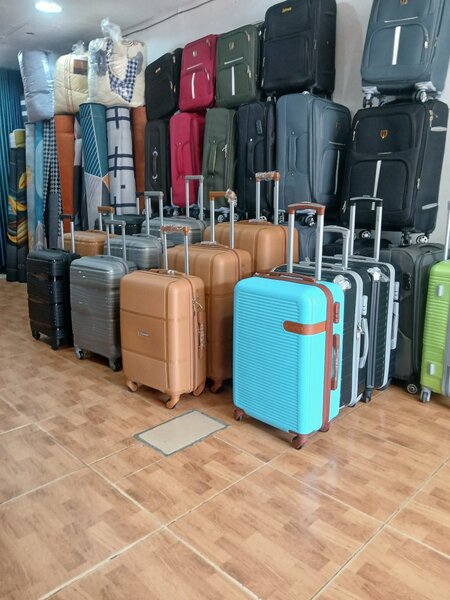 Valises rigides colorées