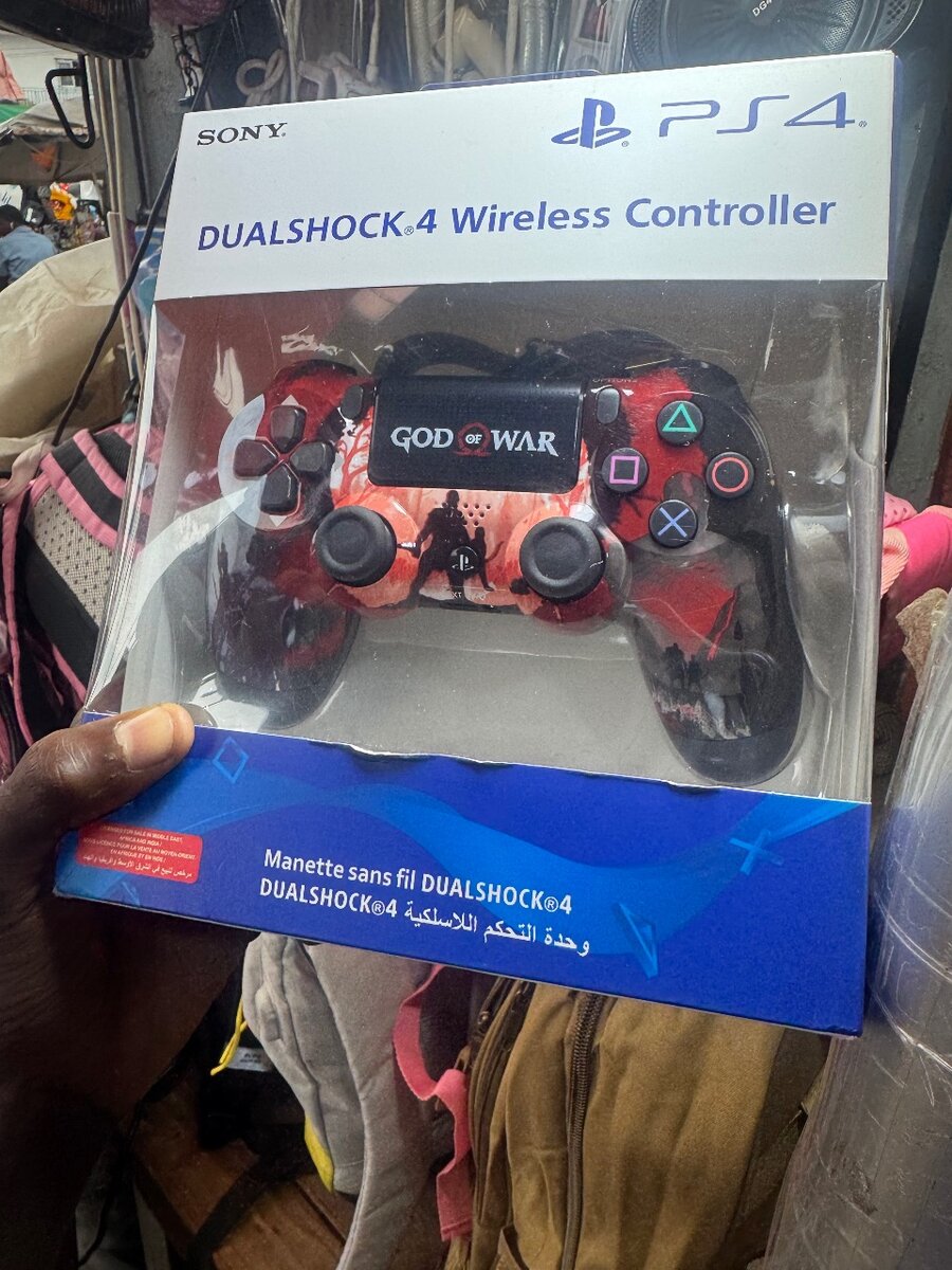 Manette ps4 design God of wars