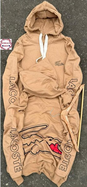 Sweat à capuche beige tendance