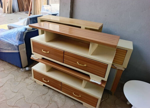 Table TV avec rangement