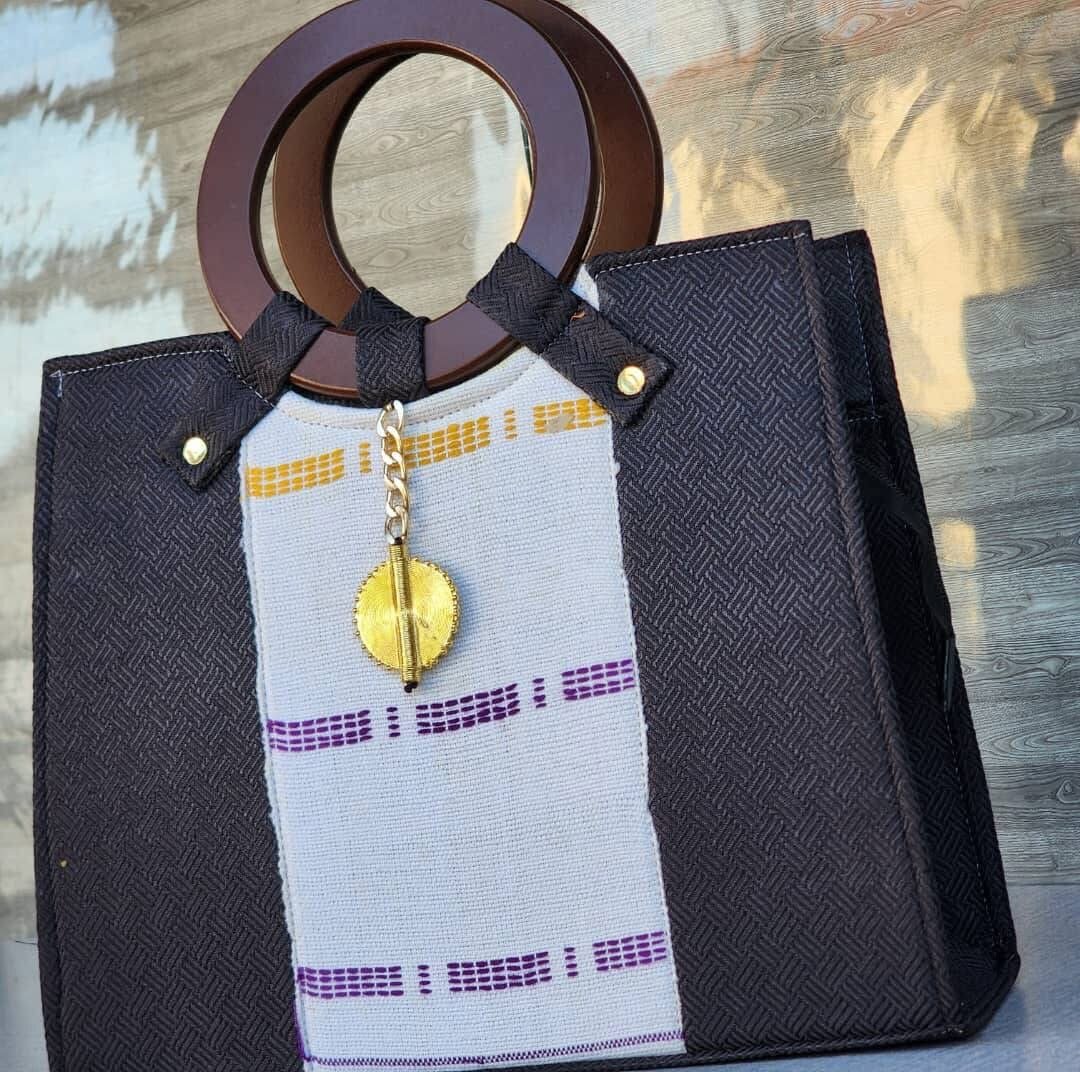 Sac à main en tissu coloré