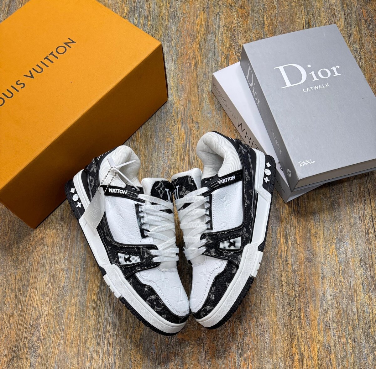 Baskets Louis Vuitton modernes