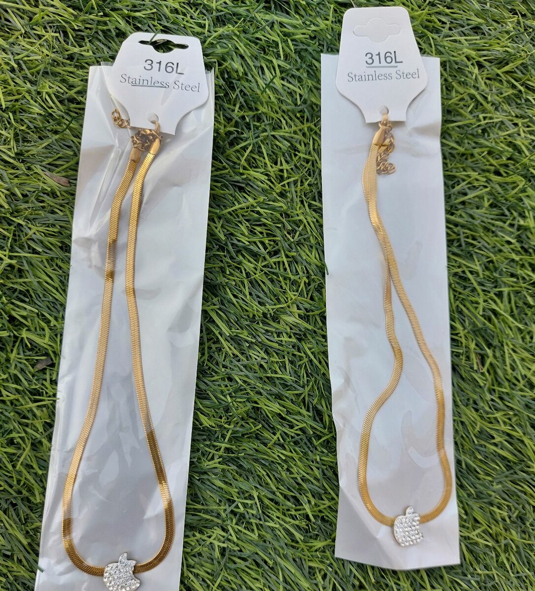 Single necklaces and necklace with earring set