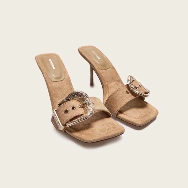 Sandales à talons en daim