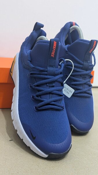 NIKE FREE (METCON 6)