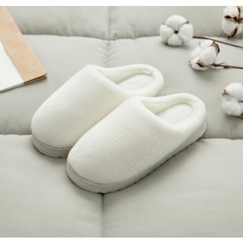 Pantoufle velouté blanche