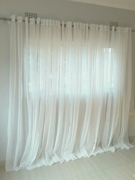 2 drops of curtains white