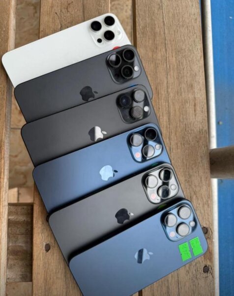IPHONE 13 PRO MAX 256gig
