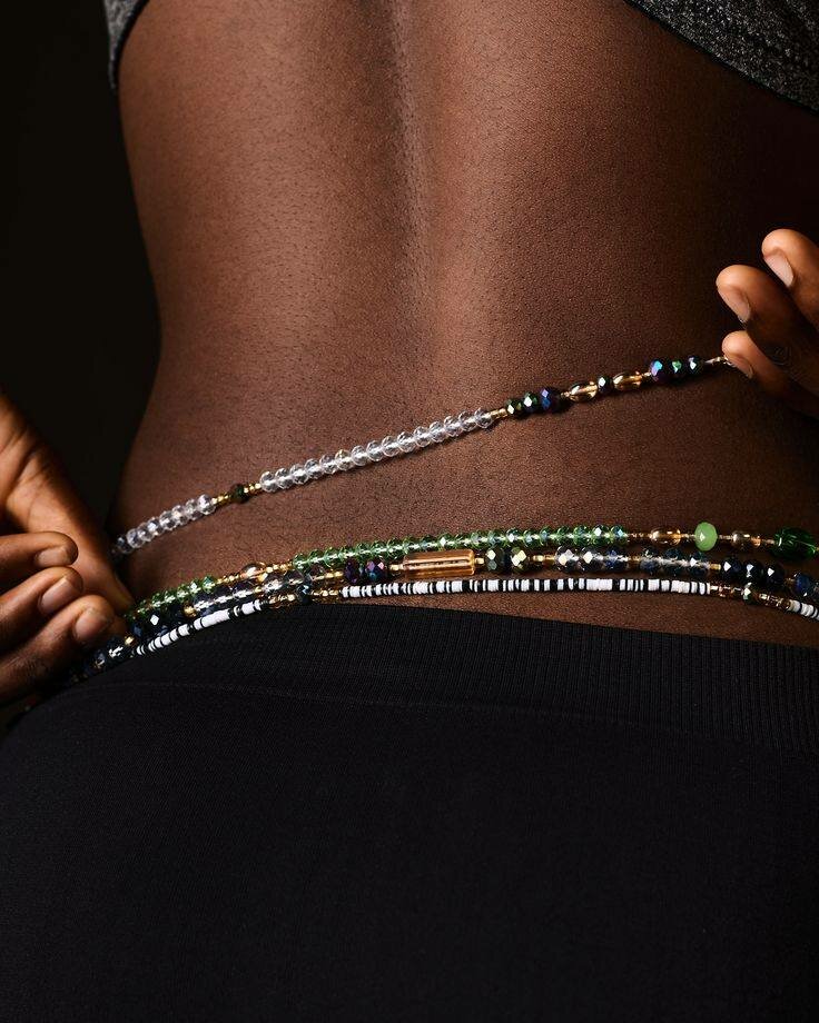 Chaîne de taille perles pour femme