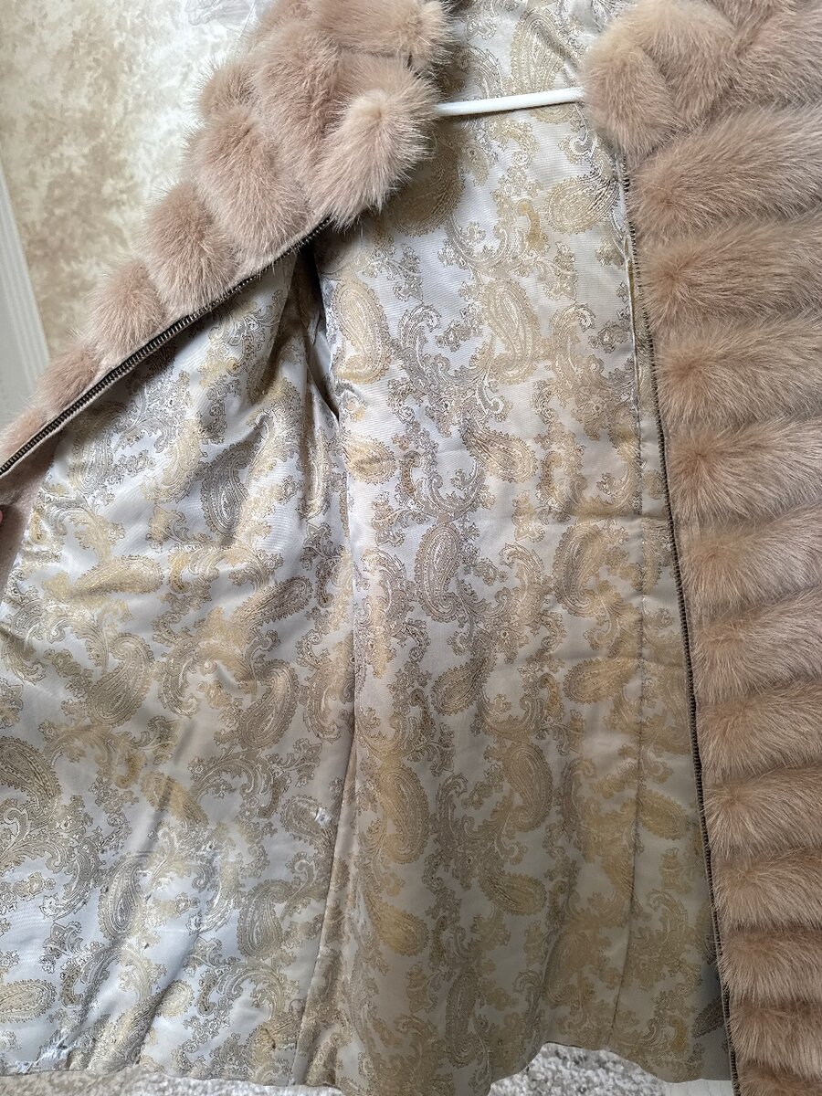 Норковая полушубка с коротким три четверти