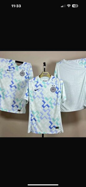 Maillot de football moderne