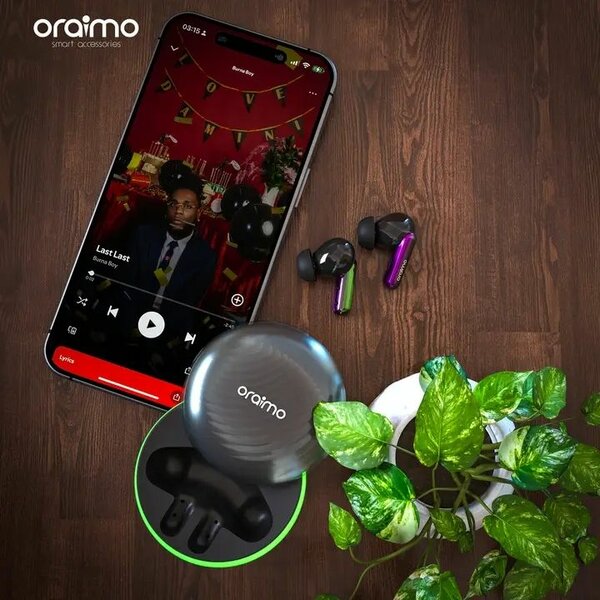 Écouteurs sans fil Oraimo avec chargeur magnétique