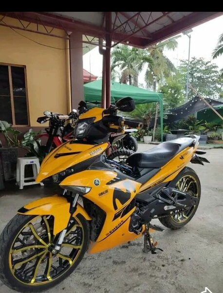Yamaha MX King 150 moto jaune