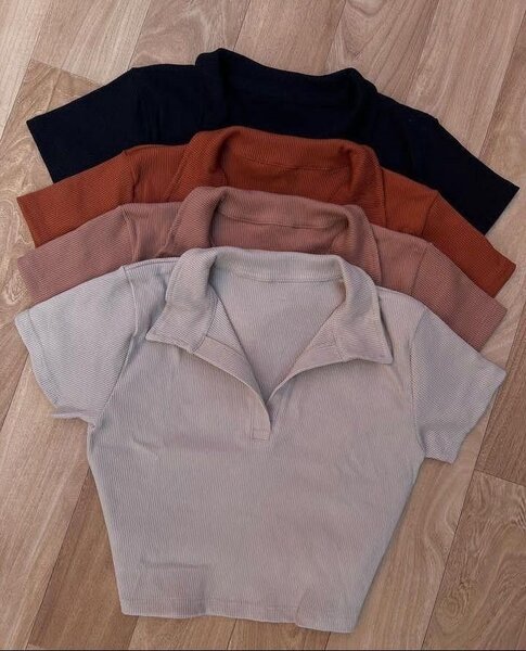 Lot de tops élégants modernes