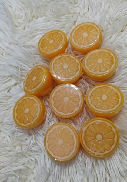 Savons d'orange naturels