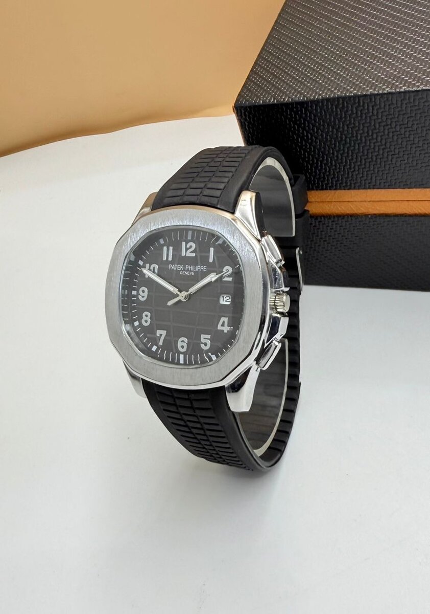 Montre élégante homme acier