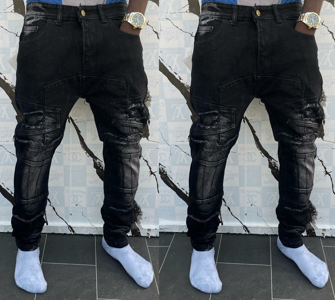 Jeans homme déchirés et décontractés