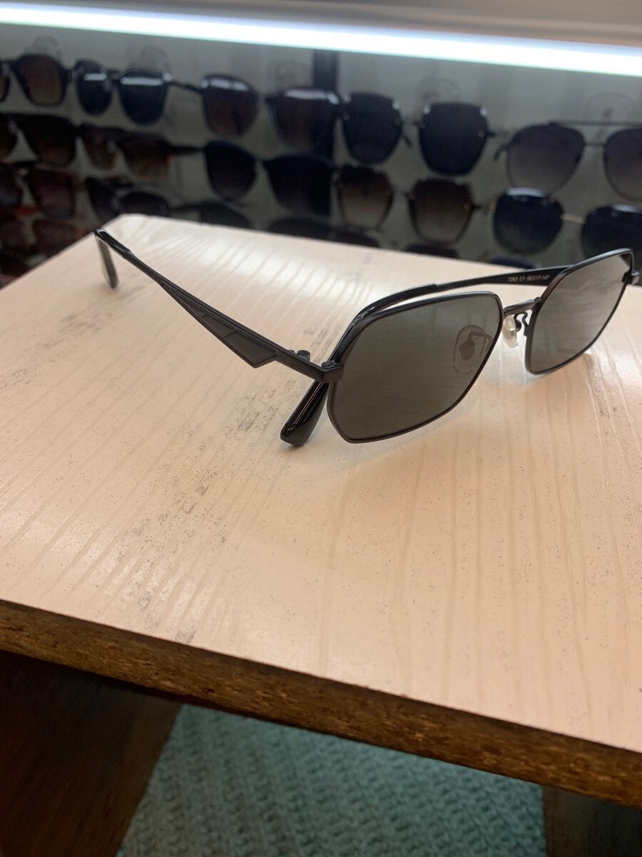 Солнце защитные очки