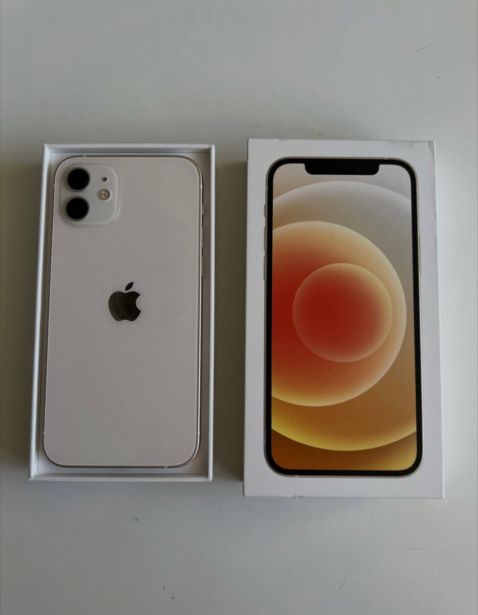 iPhone 12 blanc impeccable