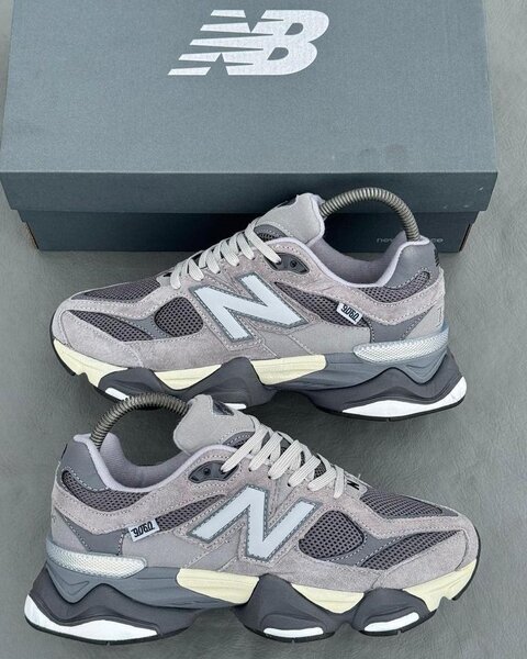 New Balance 9060 Sneakers