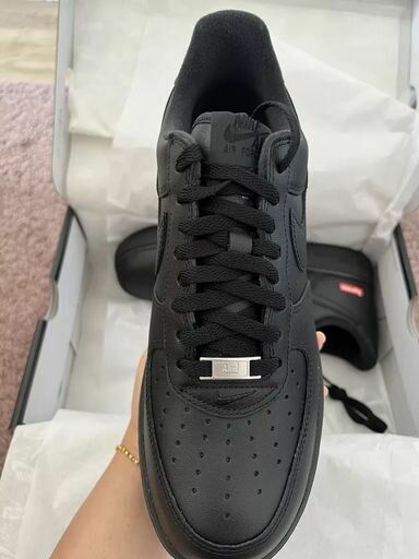Nike Air Force 1 Supreme Black