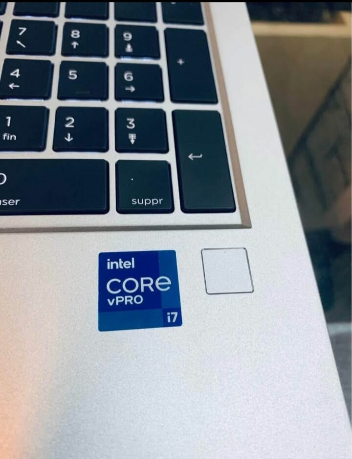 HP ELITEBOOK 850 G8 CORE I7 11TH 512SSD 16G RAM TACTILE